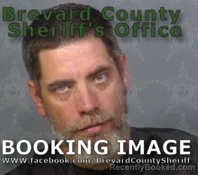 Mugshot of MICHAEL LEE PITT