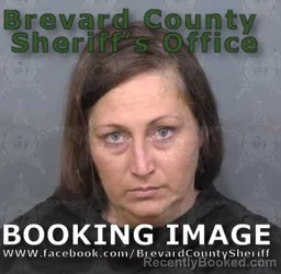 Mugshot of Elizabeth Eileen Robinson