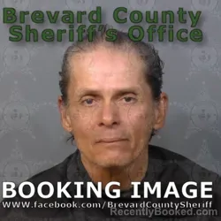 Mugshot of Victor Manuel Nieves