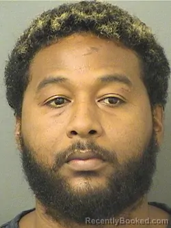 Mugshot of CARLOS PEREIRA