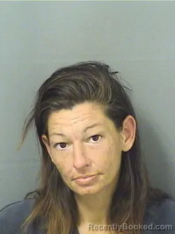 Mugshot of COURTNEY LYNN HONEYCUTT