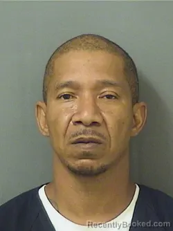 Mugshot of DOMINEQUE MAURICE SHULER