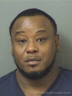 Mugshot of MONTRAIL A HOLMES