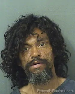 Mugshot of LEONARDO JAVIER OLIVA