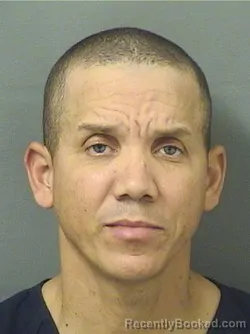 Mugshot of GUSTAVO ABREUSARANZOLA