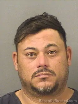 Mugshot of RUPERTO JOSE OLIVEROGONZALEZ
