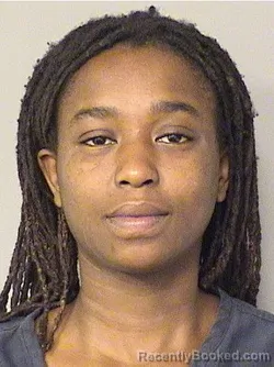 Mugshot of SHAWNTAVIA TANYA SCOTT