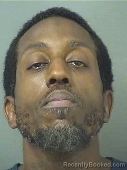 Mugshot of STEVEN T FRAZIER