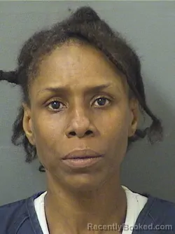 Mugshot of ROBERTA WALKER