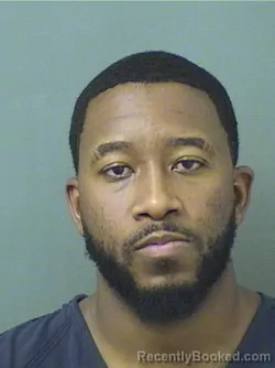 Mugshot of DARIUS A GILKES