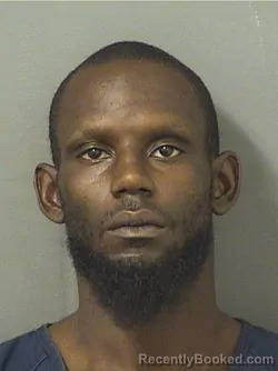 Mugshot of KAMARI DELROYTABRIE SNOW booked in Palm Beach County, Florida on June 9, 2026