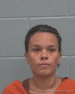 Mugshot of SHANTAVIA LAQUASIA ALECIA DOVALE