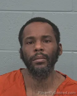 Mugshot of TRAVIS LA-VAR FIELDS
