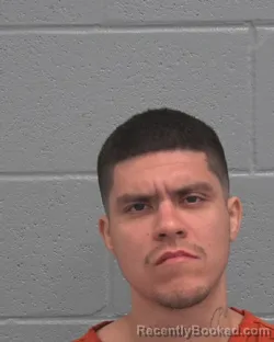 Mugshot of HERIBERTO BENITEZ