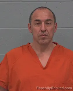 Mugshot of ROBERTO FERNANDEZ booked in Pasco County, Florida on March 22, 2026