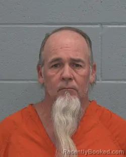 Mugshot of LEE JOHNATHAN MADISON booked in Pasco County, Florida on April 22, 2026