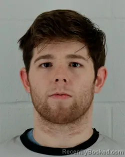 Mugshot of DAKOTA GRAY SKIDMORE