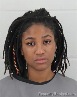 Mugshot of DAKOTA SHANAY HARRIS