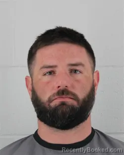 Mugshot of TRAVIS MATTHEW LORIUS