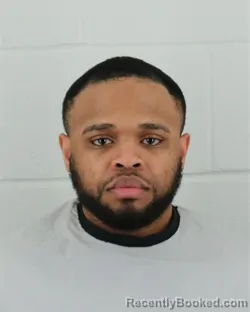 Mugshot of CORTEZ RESHAAD MOORE