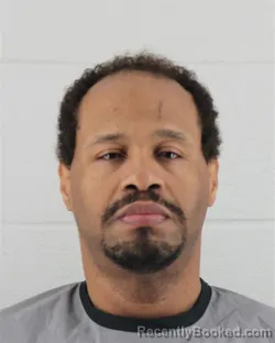 Mugshot of HILANDO FEIONN SIMIEN