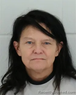 Mugshot of SHAWNDRA RAQUEL BARNES