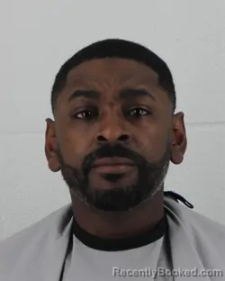 Mugshot of CEDRIC JARON BLAKE