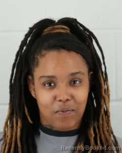 Mugshot of IEYONNA JAVAY RENAE SAIZ booked in Johnson County, Kansas on March 20, 2026