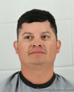 Mugshot of JOSE NILSON PEREZ-HERNANDEZ booked in Johnson County, Kansas on May 21, 2026