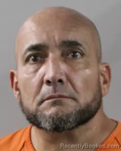 Mugshot of LOUIS MUNIZ