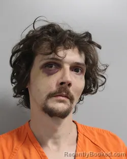 Mugshot of MATTHEW PETERSEN