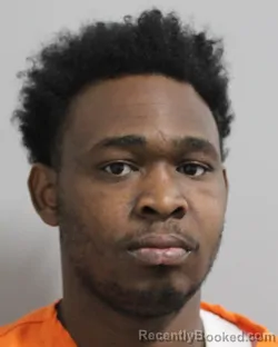 Mugshot of SHAQUILLE MORELAND