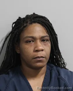 Mugshot of SHAVELLA HAMPTON
