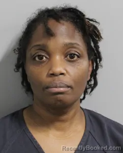Mugshot of LATOYA BOLDEN booked in Polk County, Florida on June 3, 2026