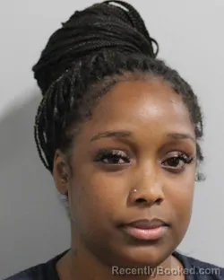 Mugshot of RATEVIA GRIFFIN booked in Polk County, Florida on June 10, 2026