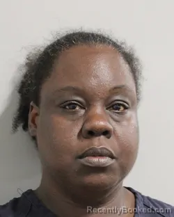 Mugshot of CHEQUITA EDWARDS booked in Polk County, Florida on July 9, 2026