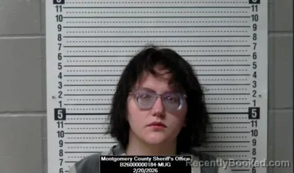 Mugshot of Samantha Jean Tosh