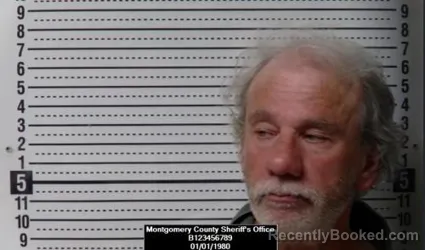 Mugshot of Thomas Warren Baze