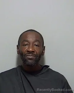 Mugshot of OPTAVIS OMAR OLIVER