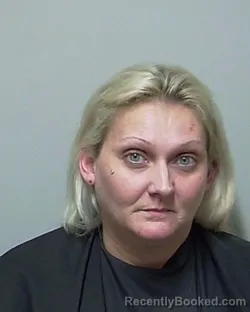 Mugshot of AMANDA MARIE HOLDERFIELD booked in Putnam County, Florida on April 25, 2026