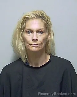 Mugshot of JASMINE DANIELLE POORE booked in Putnam County, Florida on June 14, 2026