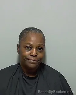 Mugshot of JUANESSA RHONKESHA WATTS booked in Putnam County, Florida on June 28, 2026