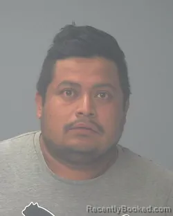 Mugshot of ENRIQUE JOAQUIN QUIROA MARROQUIN