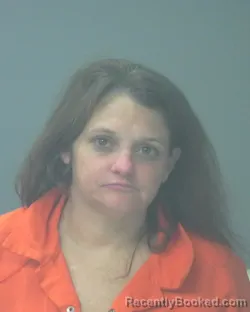 Mugshot of FALON MARIE VEEDER