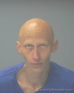 Mugshot of OWEN GREY MCQUEEN