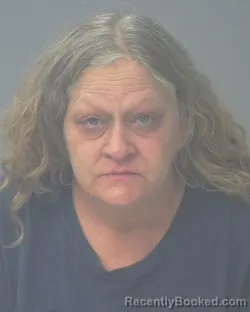 Mugshot of KAREN ELAINE LINDSEY