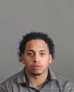 Mugshot of ROBERT JUNIOR SANTANA