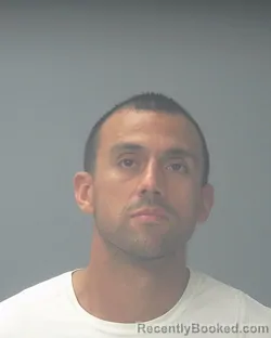 Mugshot of LAZARO ESMERALDO GONZALEZ