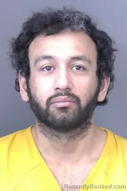 Mugshot of Victor Roberto Espino-Rodriguez