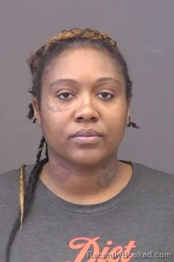 Mugshot of Courtney Lashay Vaughns